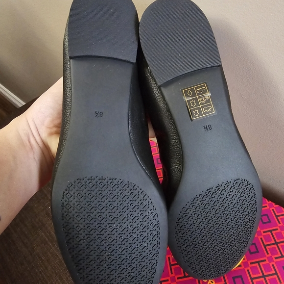 ❌️SOLD❌️ Tory Burch Benton Ballet flats - Picture 2 of 3